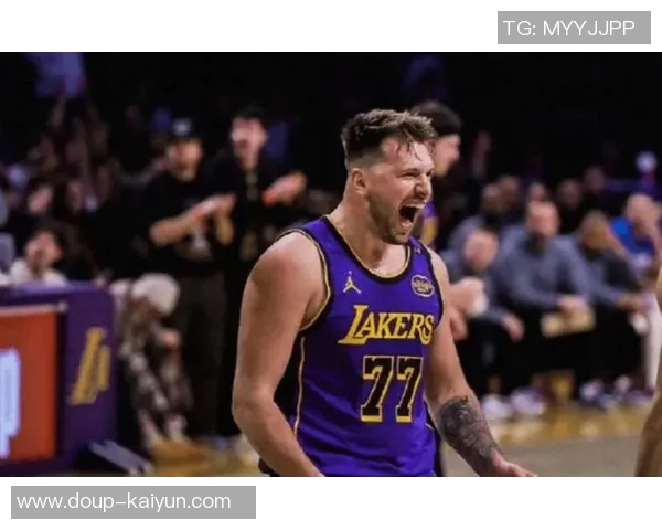 湖人三核出坏处！东契奇痴迷单打，里弗斯难打强队，詹姆斯真老了